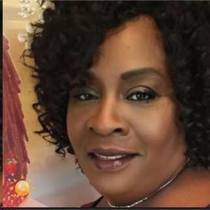 Meet your Posher, Violet